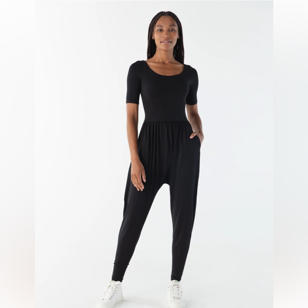 Sleeved IMBODHI (Bōdhi) Jumper, Mightnight Black